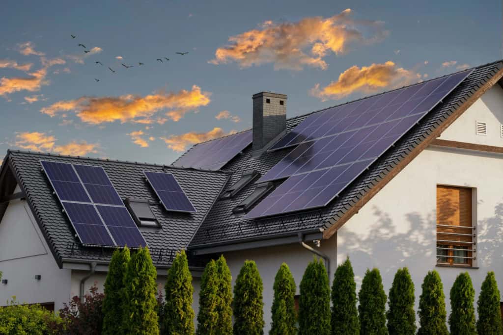 Can You Run a House on a 100% Solar System Can it Save Bills
